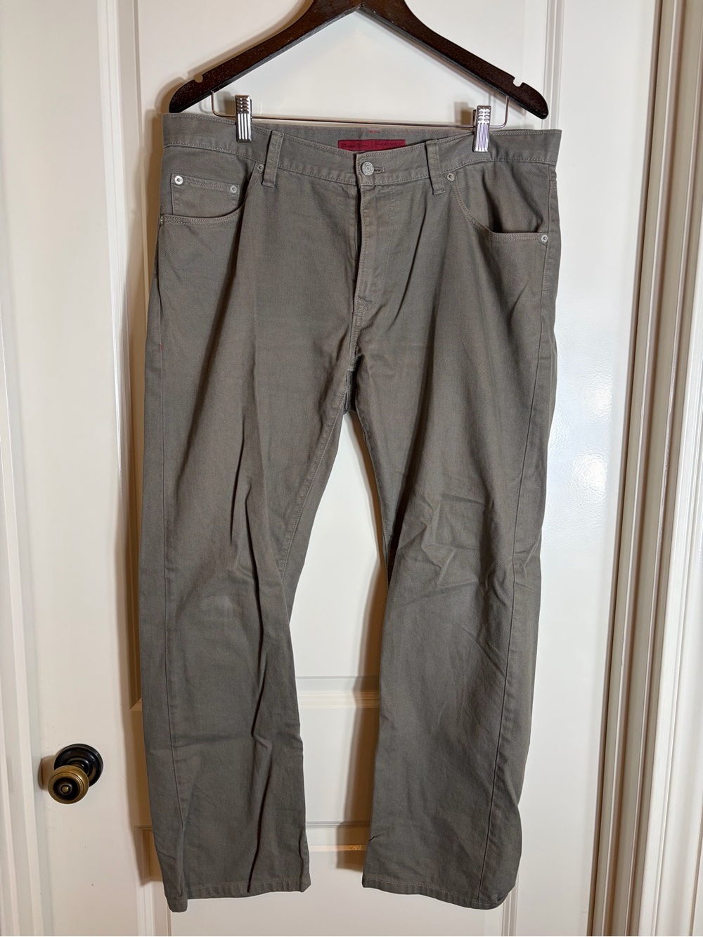 Banana Republic Men’s Olive Green Straight Leg Chinos
